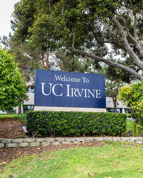 Blue welcome to UC Irvine sign