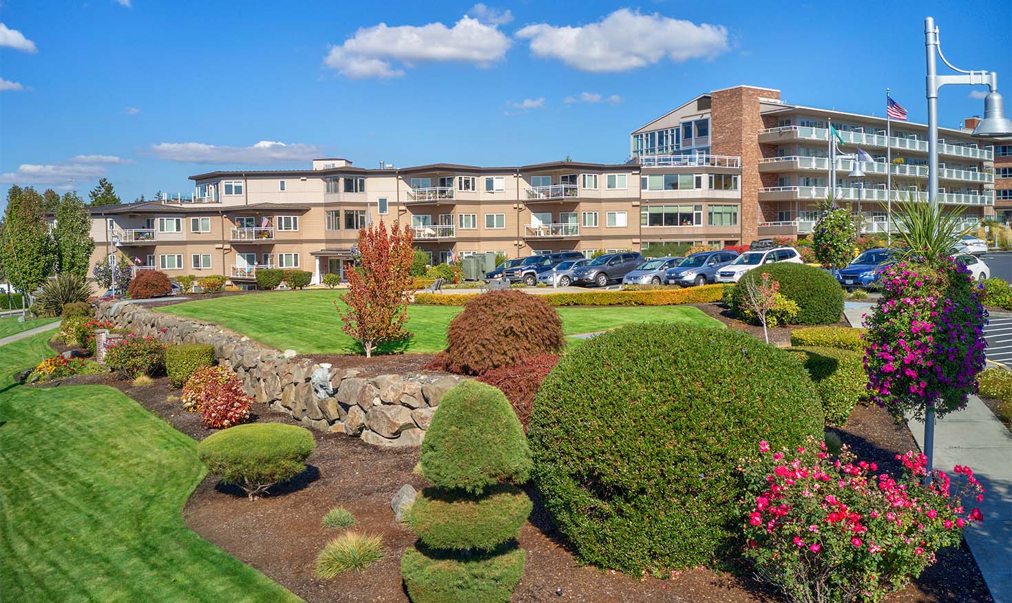 Exterior of Judson Park, a Life Plan Community, in Des Moines, Washington