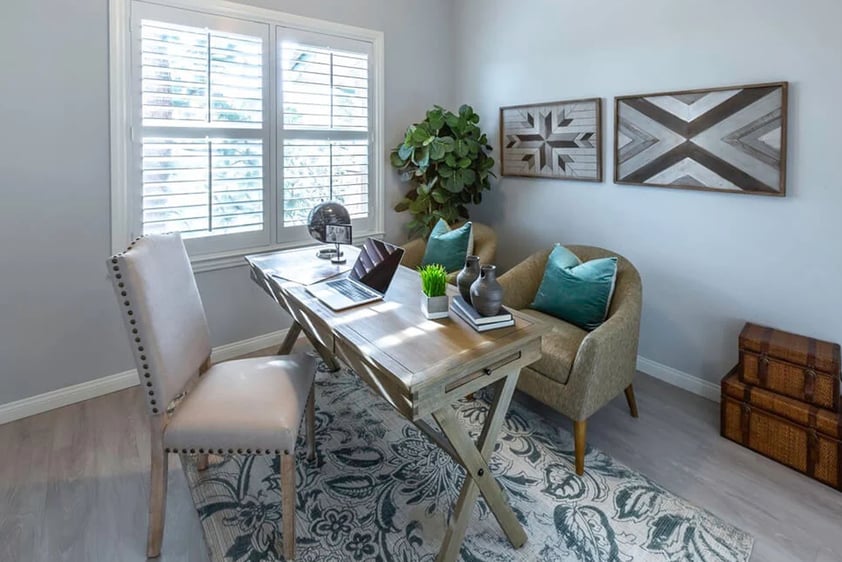 Office space in an apartment at Royal Oaks