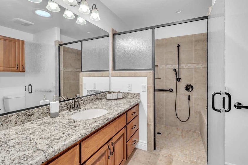 Bathroom in cottage home with large standing shower