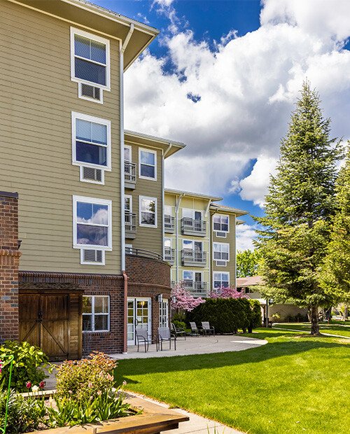 Exterior of an apartment building at The Terraces at Summitview, a HumanGood Life Plan Community in Yakima, Washington