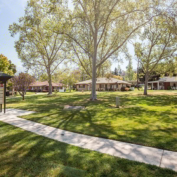 Single-level homes and grounds in Plymouth Village, a HumanGood Life Plan Community in Redlands, California