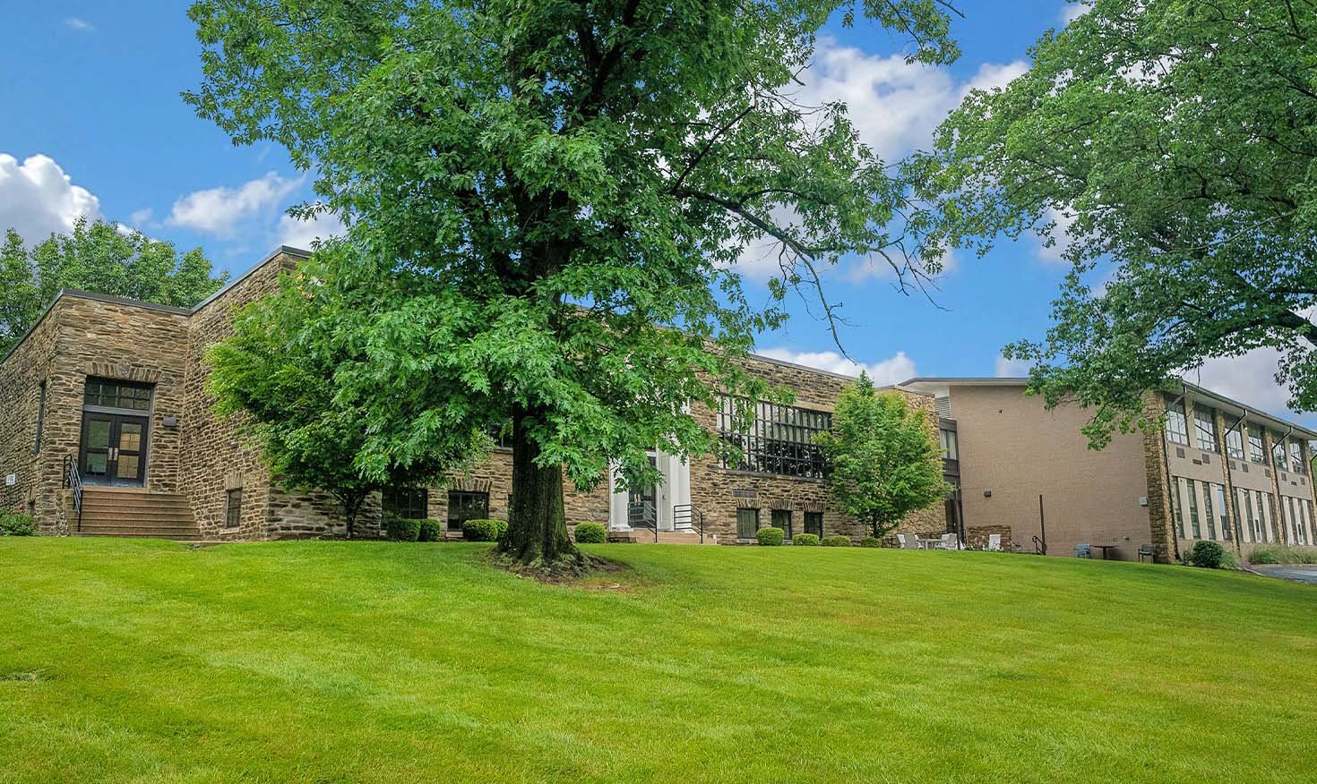 Exterior of the Spring Mill Pointe building