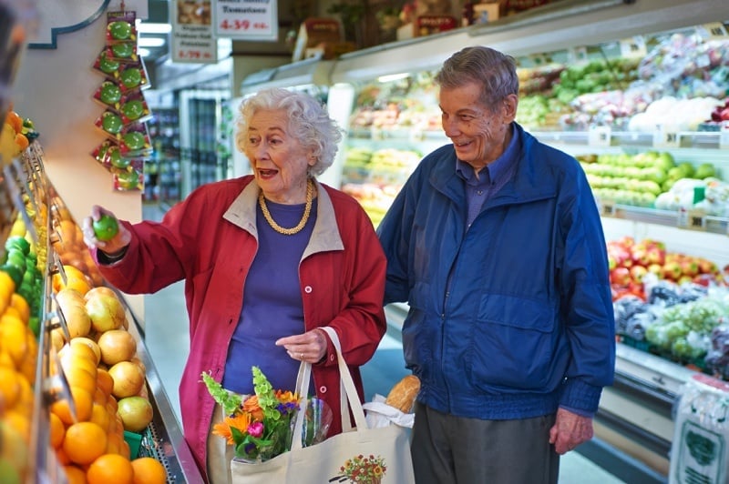 couple in grocery store