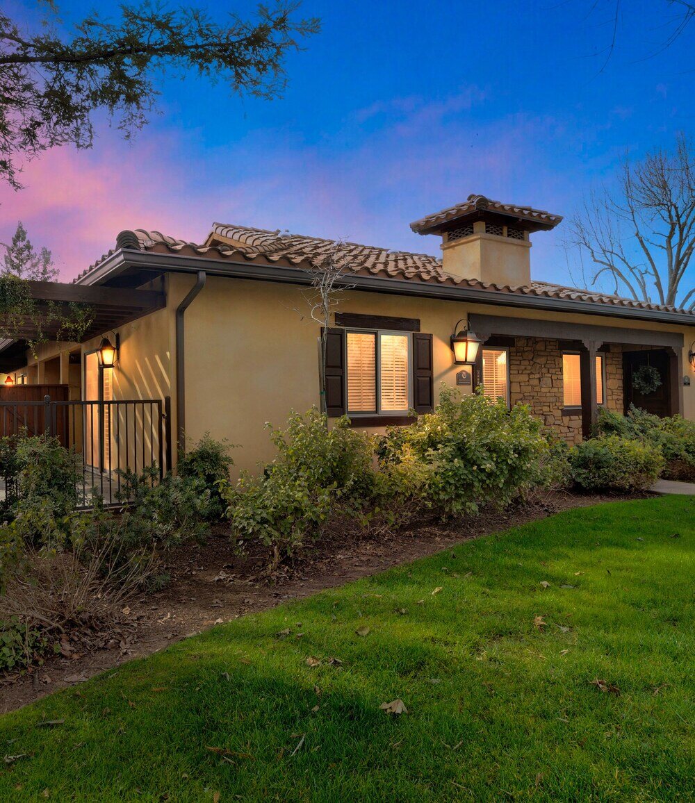 5555_N_Fresno_St_Fresno_CA_93710_USA-Exterior-0Z5A4752-dusk-rev-1