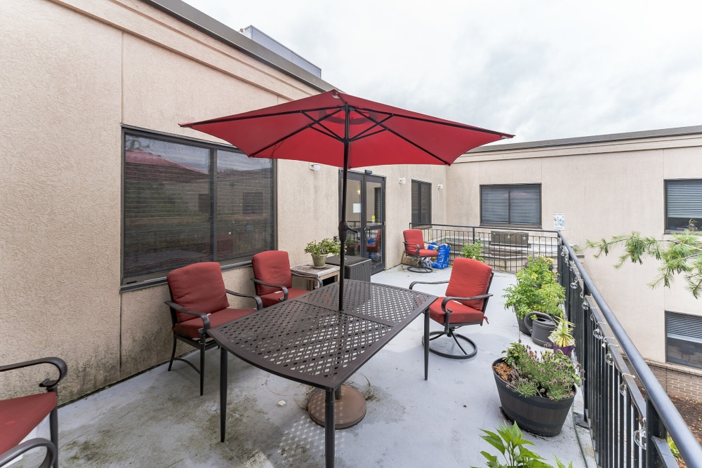 Spring Mill Pointe patio