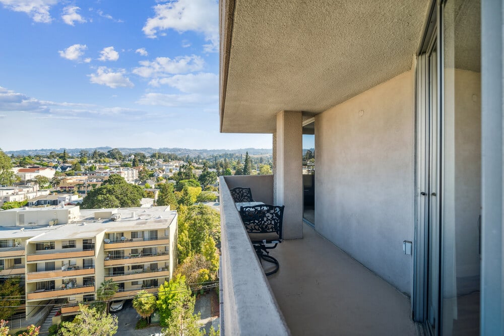  balcony with view 2