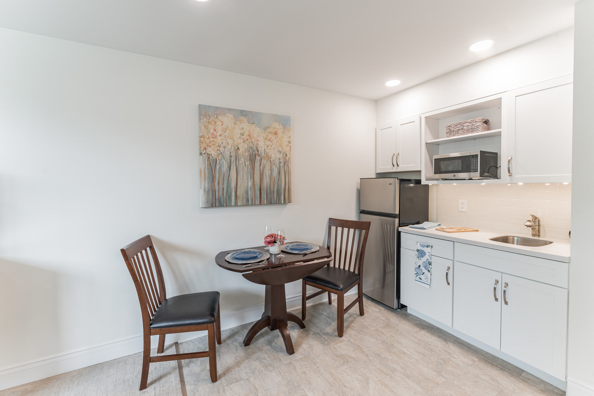 Kitchenette of a Spring Mill Pointe apartment