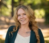 Elizabeth Ulloa headshot