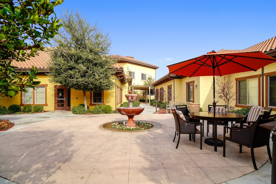 Exterior-Court Yard-DSC8323