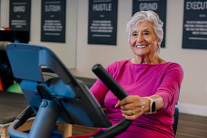 woman at exercise machine