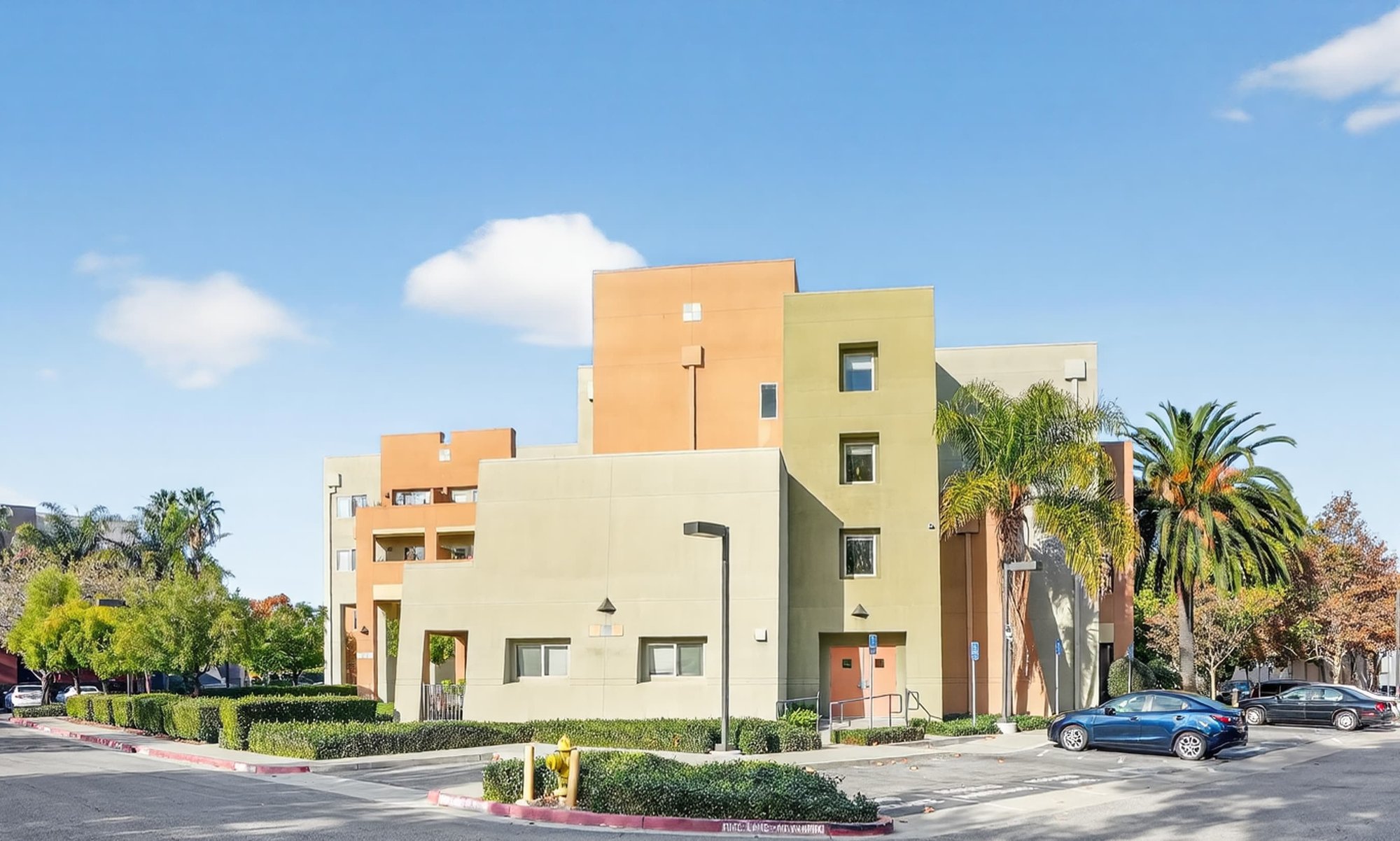 Exterior photograph of Las Golondrinas.