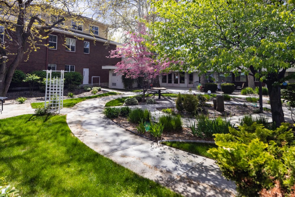 Courtyard view Living Care