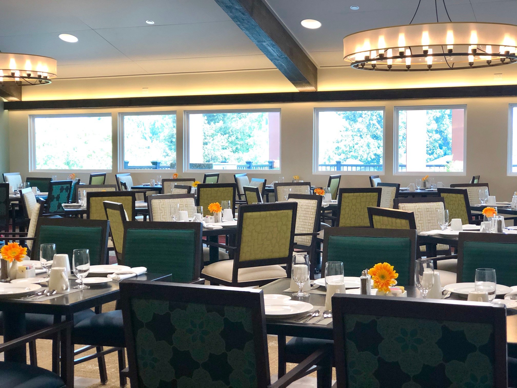 Communal dining room at Plymouth Village