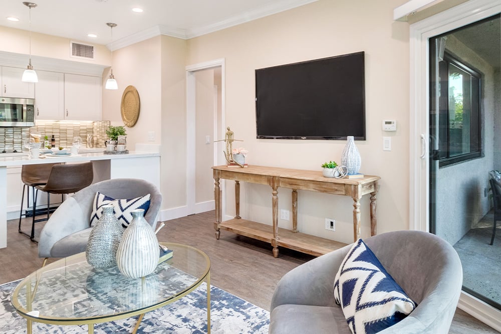 Living room in Regent's Point independent living apartment home