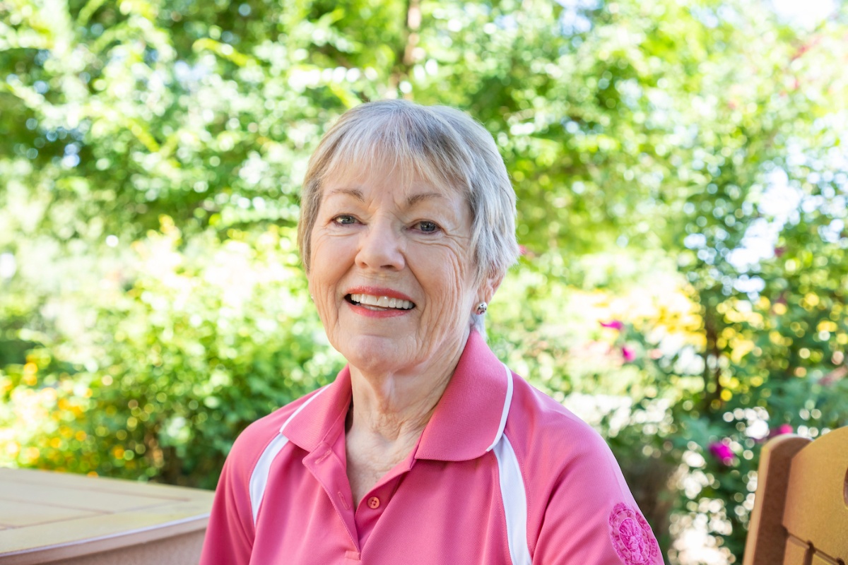 Lady with pink shirt