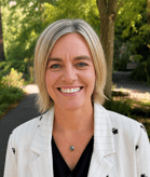 Sarah Wyan Headshot