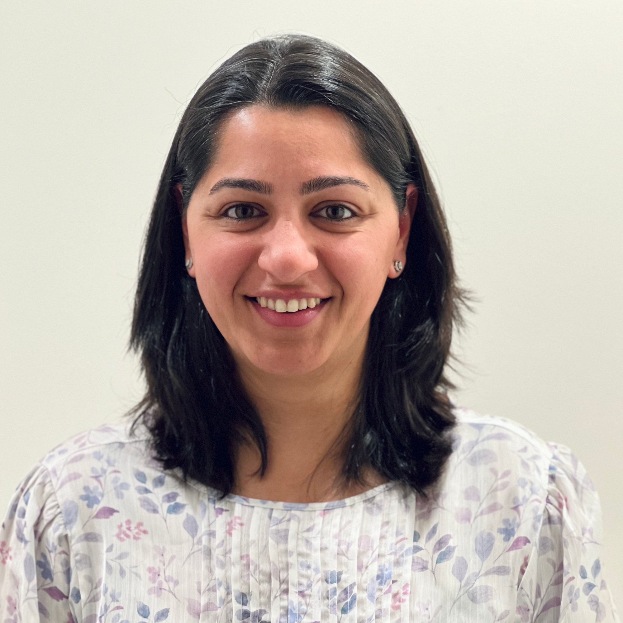 Shikha Tandon Headshot