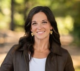 Stephanie Cook headshot