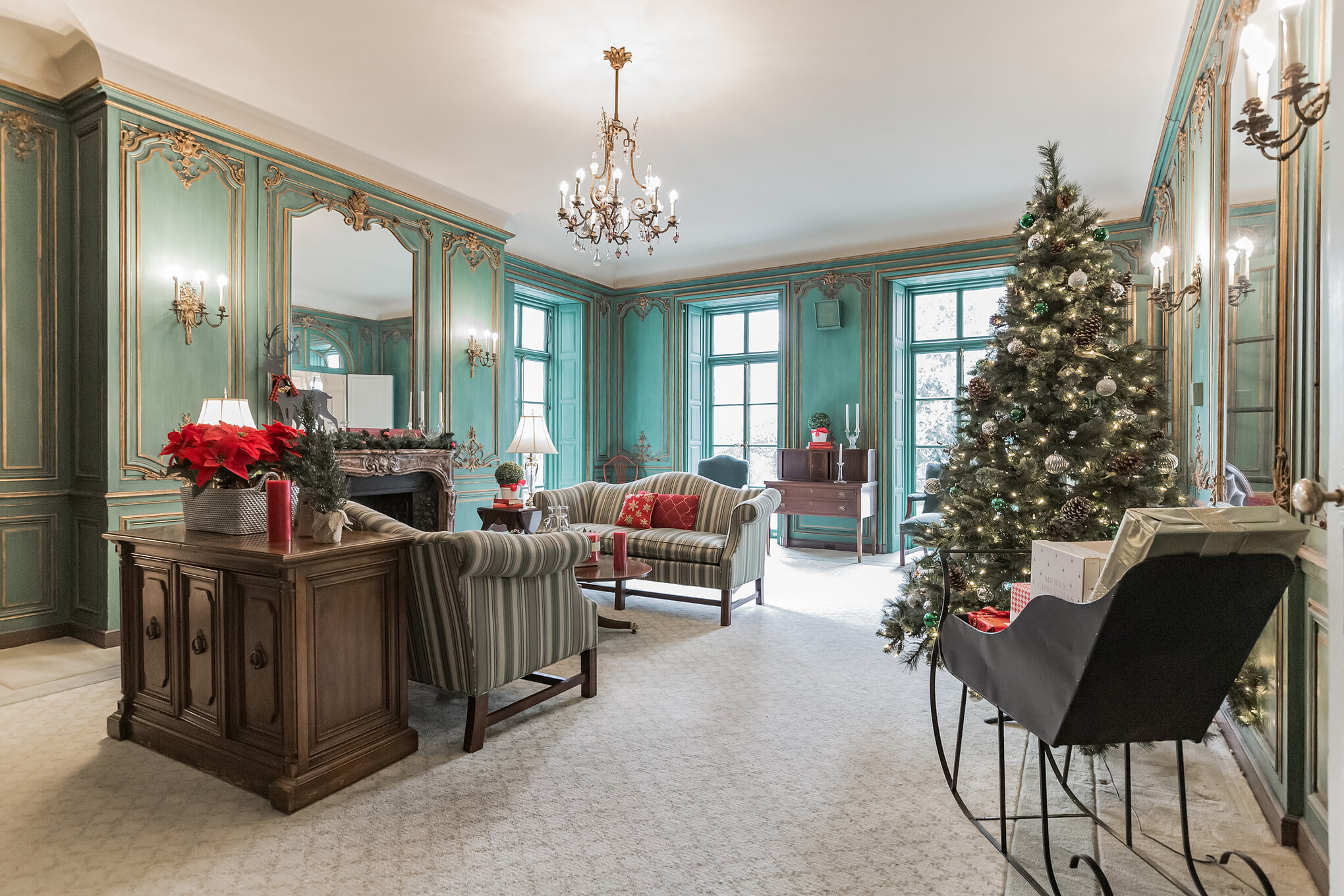 Holiday green room at The Mansion at Rosemont