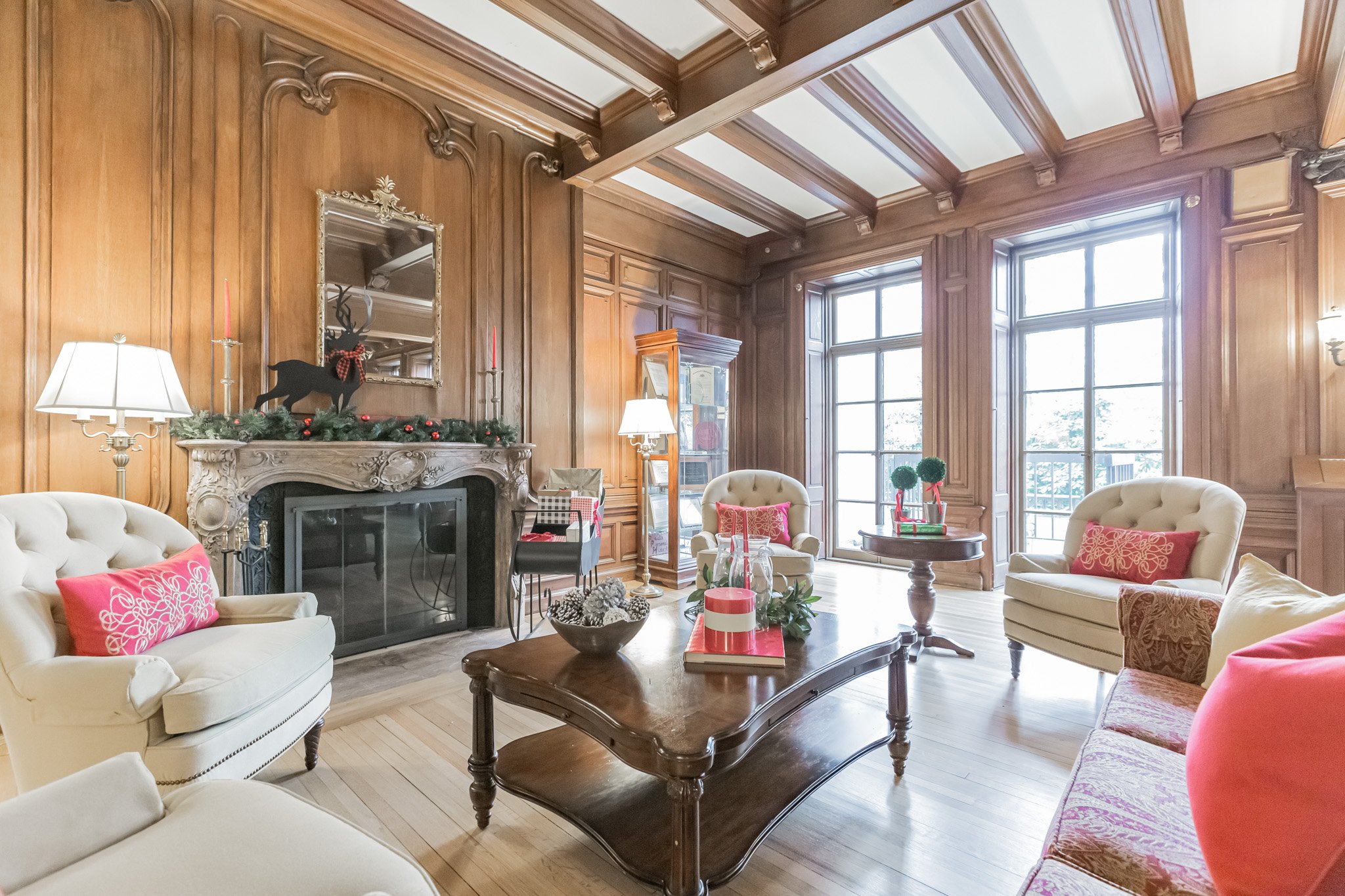 Holiday decorated living room at The Mansion at Rosemont