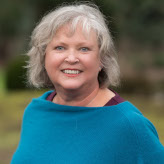 Lisa Woodhead headshot