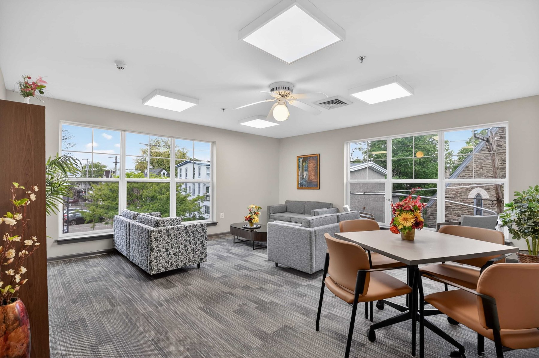 Rittenhouse Maple Village Living room