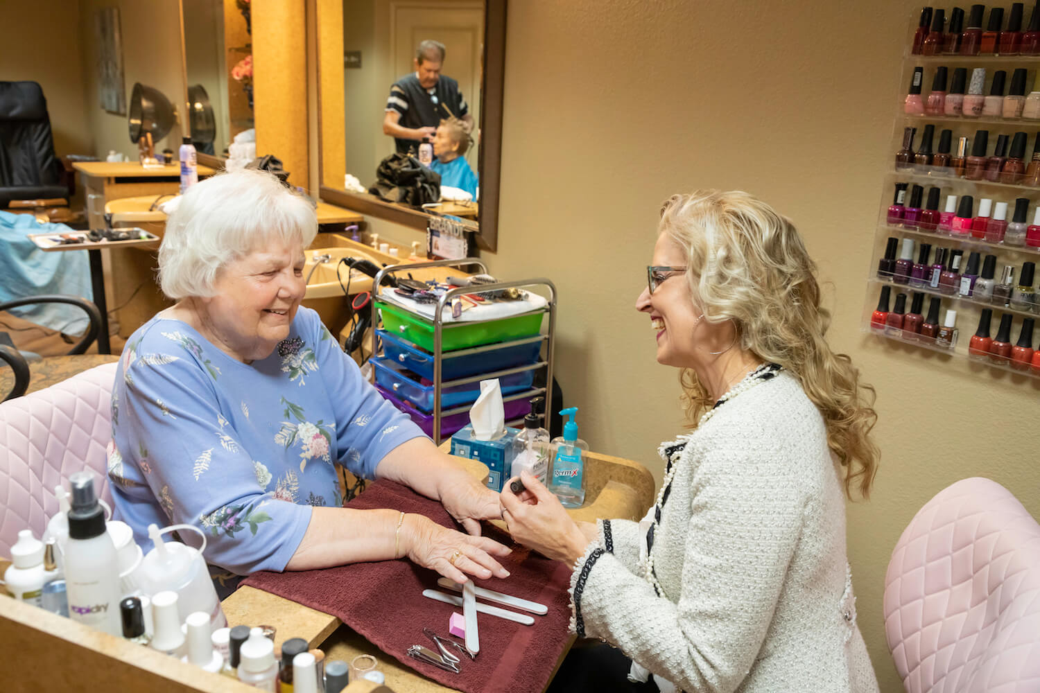 22-salon - woman getting nails done