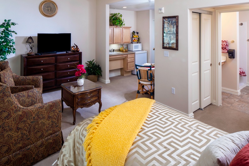 Assisted living bedroom at Las Ventanas