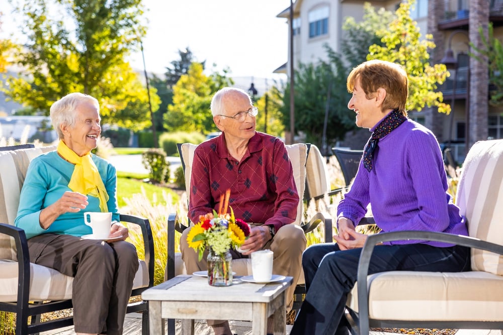 Senior residents drinking tea together