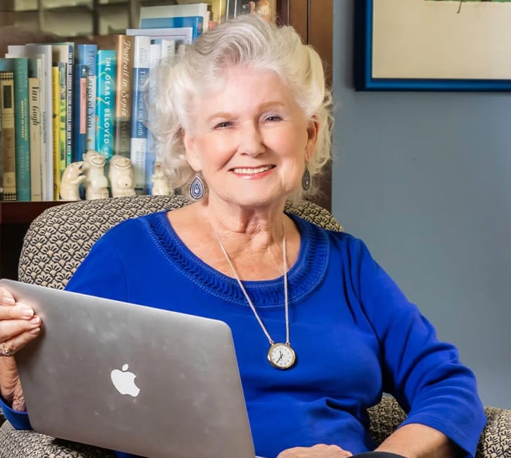 Vivian with her laptop