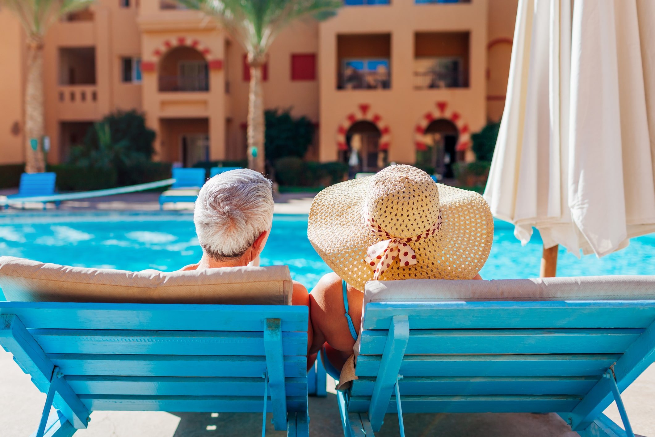 Senior couple at the pool